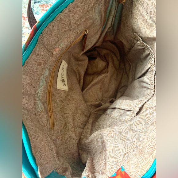 Sak Roots bag turquoise coral vegan leather straps whale charm gold hardware - Picture 5 of 6